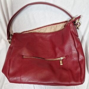 Elegant Red Leather Shoulder Bag
